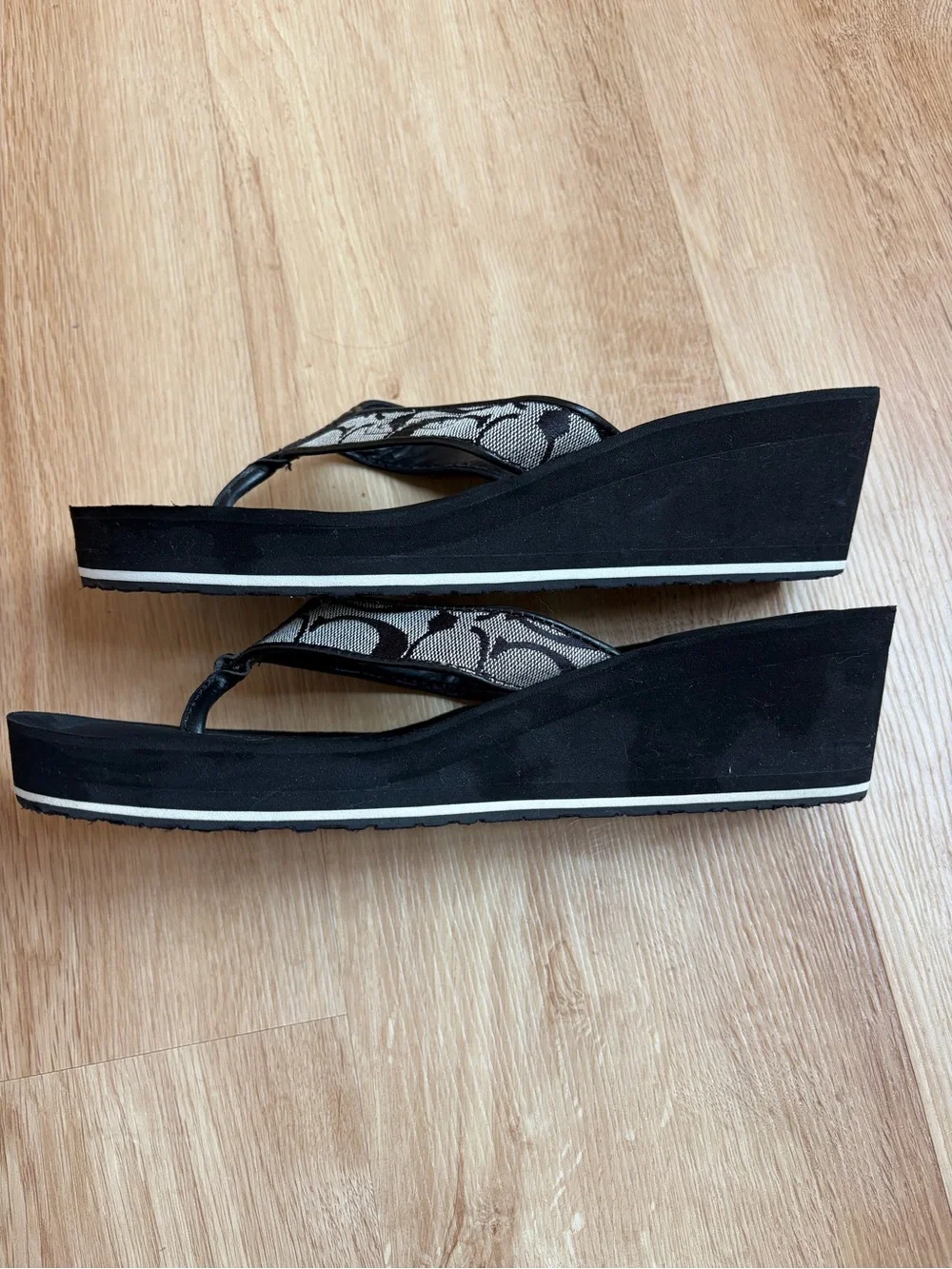 Coach Wedge Sandals Black Tan Signature Canvas Jaicee C logo size 10